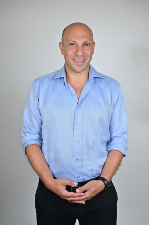 Shai Shoval, Adv