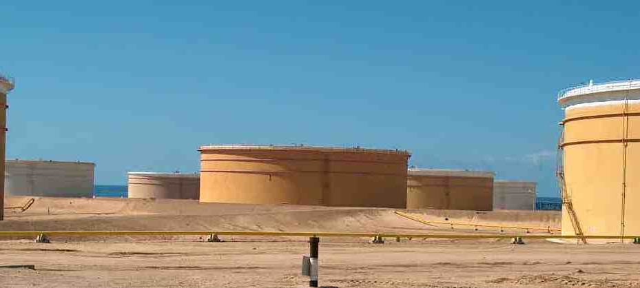 מיכלים לאחסון דלק