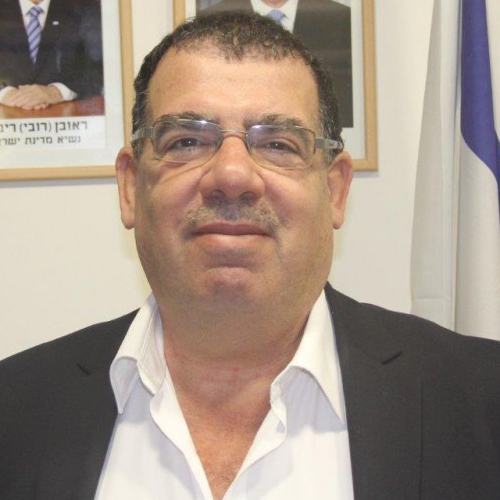 מר משה קלצ'ין  - יו"ר הדירקטוריון